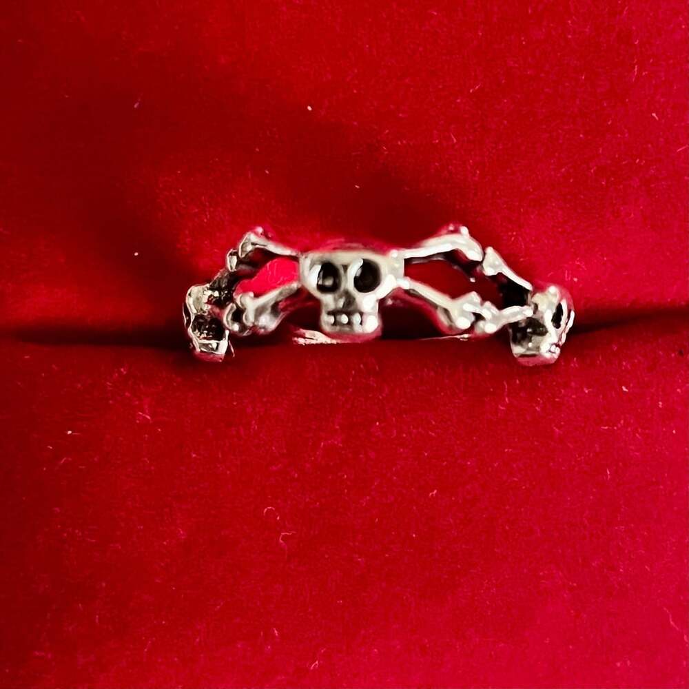 Skull And Crossbones Titanium Steel Ring Silver Tone Size 6